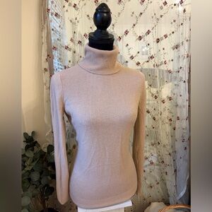 Bloomingdale's Women's Cream Turtleneck Sweater